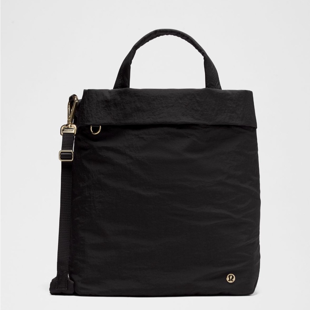 lululemon athletica on my level tote bag 20L